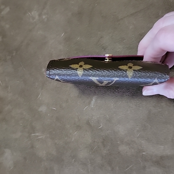 Authentic Louis Vuitton Monogram Kirigami - small - Picture 5 of 7